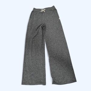 Vuori Women's Halo Essential Wideleg - Size Small - Grey